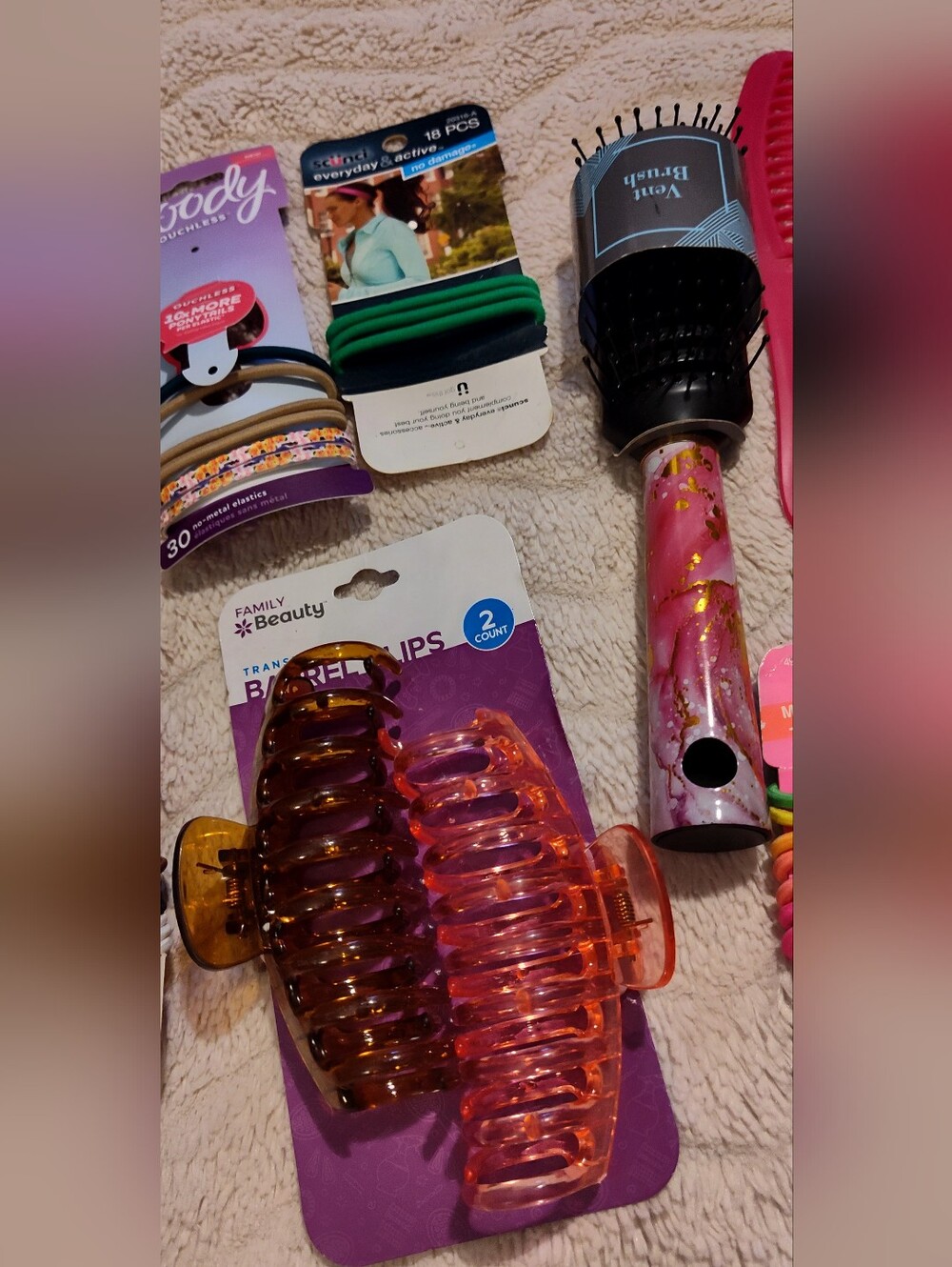 NEW! Hair Accessory Bundle - Picture 3 of 5